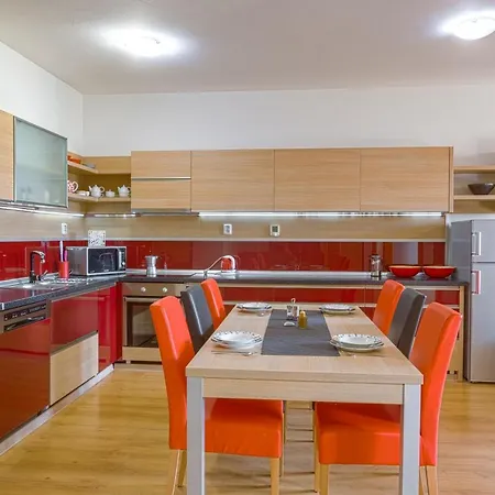 Ac Apartman B8 شقة فيلكا لومنيكا